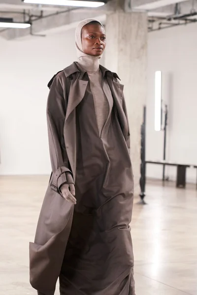 Look 9